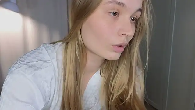 lisa schiele online show from March 2026 08:15:02 PM