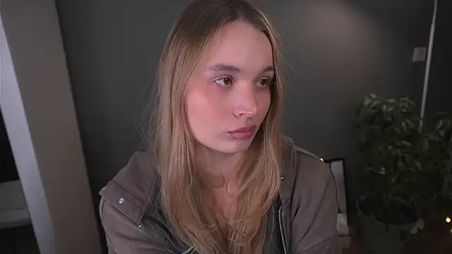 Snapshot of lisa_schiele chatting on December 2025 08:23:02 PM lisa schiele online show from December 2025 08:23:02 PM