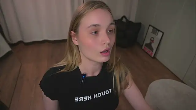 lisa schiele online show from April 2026 08:48:01 PM