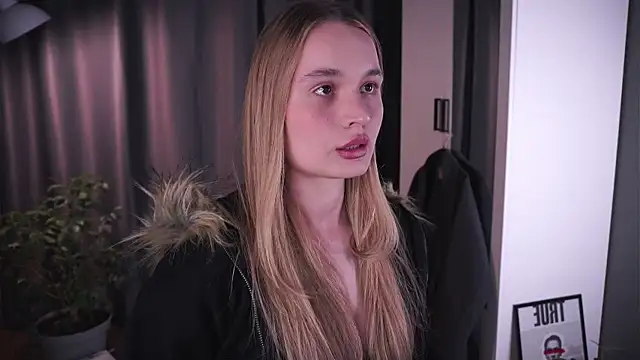 lisa schiele online show from November 2025 08:23:01 PM