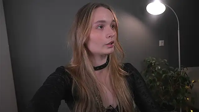 Snapshot of lisa_schiele chatting on December 2025 08:33:02 PM lisa schiele online show from December 2025 08:33:02 PM