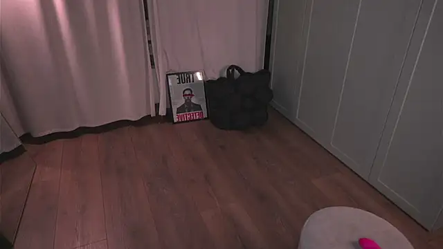 lisa schiele online show from March 2026 08:58:02 PM