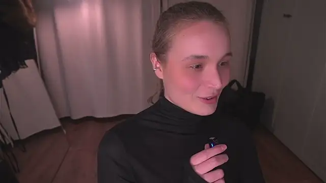 lisa schiele online show from March 2026 08:09:01 PM