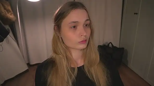 lisa schiele online show from April 2026 08:15:01 PM