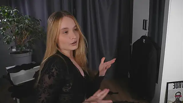 lisa schiele online show from October 2025 08:19:02 PM