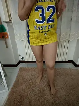 alicepavia22 online show from March 2026 10:04:02 PM
