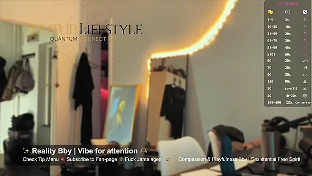 SwingWingWomanSweden online show from April 2026 06:31:01 AM