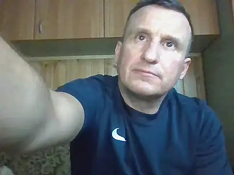 Maksymilian1 online show from November 2025 08:12:01 PM