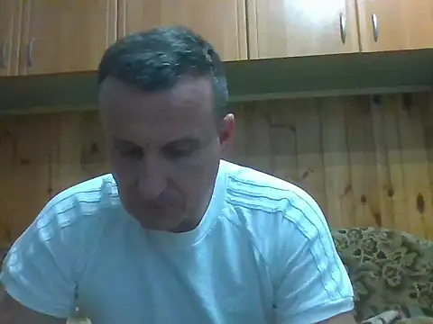 Maksymilian1 online show from November 2025 01:56:02 PM