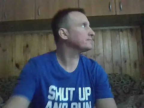 Maksymilian1 online show from January 2026 02:32:02 PM