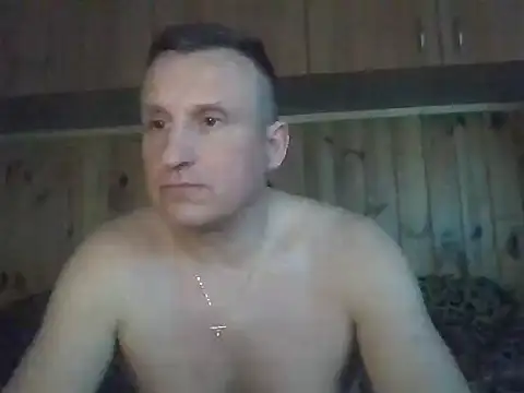 Maksymilian1 online show from March 2026 06:20:01 PM