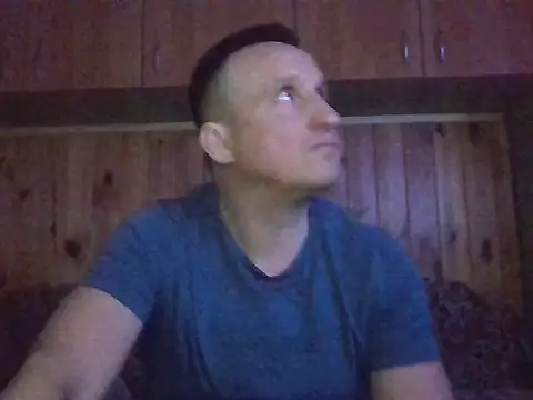 Maksymilian1 online show from March 2026 05:38:02 PM