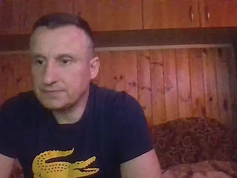 Maksymilian1 online show from March 2026 05:25:02 PM