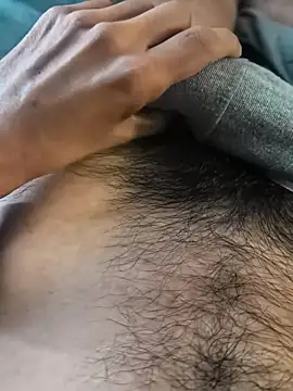 Yucsingl1 online show from April 2026 01:03:01 PM