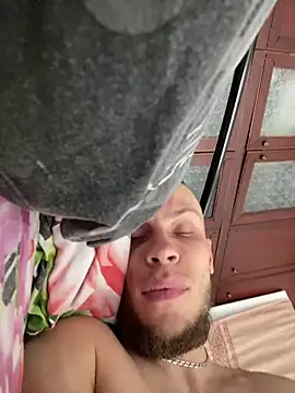 Snapshot of PUER4IK chatting on September 2025 07:41:02 AM PUER4IK online show from September 2025 07:41:02 AM