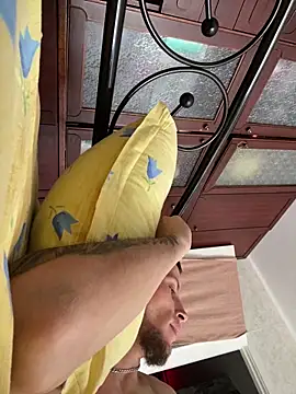 Snapshot of PUER4IK chatting on September 2025 06:30:01 AM PUER4IK online show from September 2025 06:30:01 AM