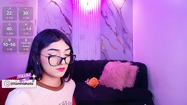 Snapshot of Mhiaa_Sweet chatting on February 2026 12:05:02 PM Mhiaa Sweet online show from February 2026 12:05:02 PM