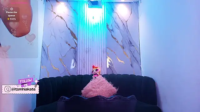 Snapshot of Mhiaa_Sweet chatting on February 2026 12:07:01 PM Mhiaa Sweet online show from February 2026 12:07:01 PM