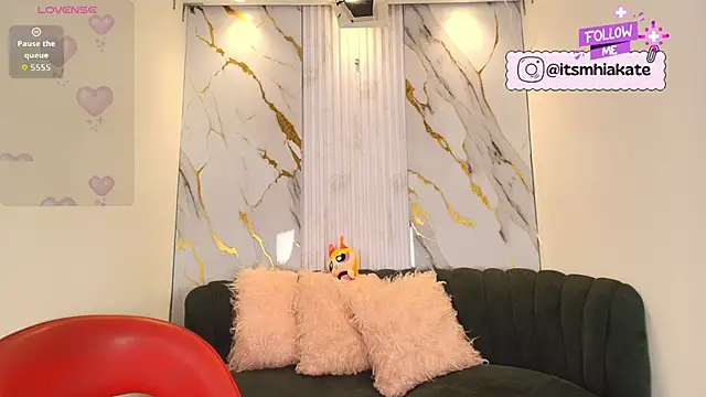 Snapshot of Mhiaa_Sweet chatting on February 2026 12:21:01 PM Mhiaa Sweet online show from February 2026 12:21:01 PM