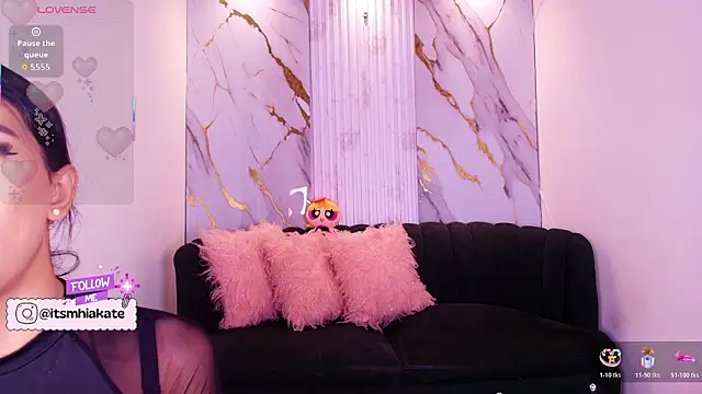 Snapshot of Mhiaa_Sweet chatting on February 2026 12:11:01 PM Mhiaa Sweet online show from February 2026 12:11:01 PM