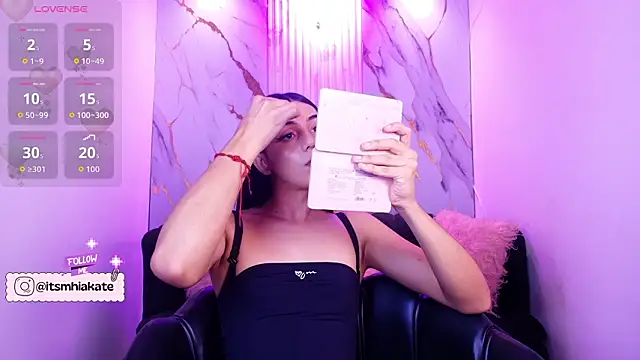 Snapshot of Mhiaa_Sweet chatting on February 2026 12:15:02 PM Mhiaa Sweet online show from February 2026 12:15:02 PM