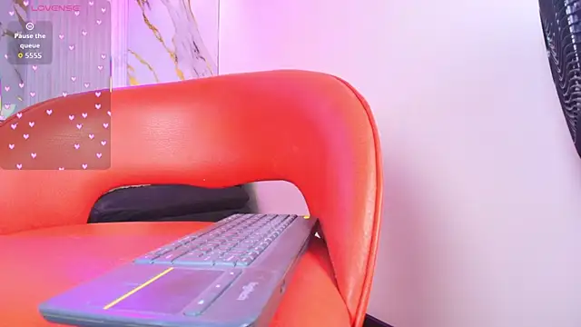 Snapshot of Mhiaa_Sweet chatting on January 2026 12:09:01 PM Mhiaa Sweet online show from January 2026 12:09:01 PM