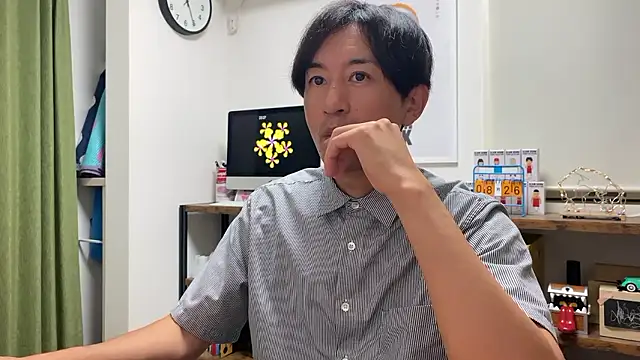 Snapshot of Bonz_Buonz chatting on September 2025 02:28:01 PM Bonz Buonz online show from September 2025 02:28:01 PM