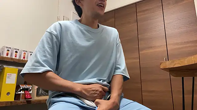 Snapshot of Bonz_Buonz chatting on October 2025 03:14:01 PM Bonz Buonz online show from October 2025 03:14:01 PM