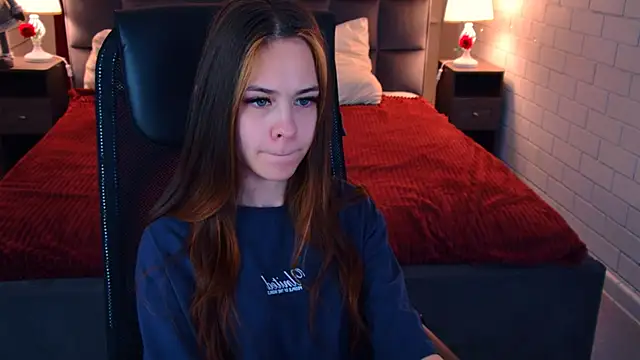 UliaNeer online show from March 2026 05:12:01 AM