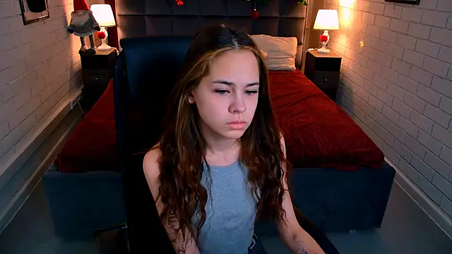 UliaNeer online show from January 2026 05:03:01 AM