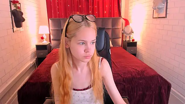 UliaNeer online show from July 2026 05:04:02 AM
