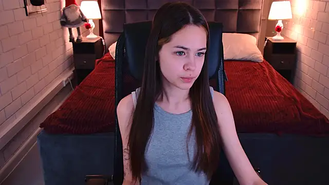 UliaNeer online show from March 2026 05:04:02 AM