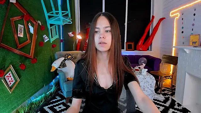 UliaNeer online show from September 2025 05:07:01 AM