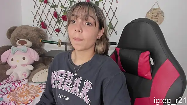 emma grays2 online show from October 2025 03:27:02 AM