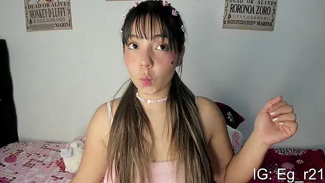 Snapshot of emma_grays2 chatting on June 2026 07:17:01 AM emma grays2 online show from June 2026 07:17:01 AM