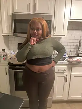 Juicystorm online show from December 2025 04:23:01 AM