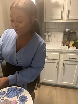 Juicystorm online show from October 2025 05:36:02 PM