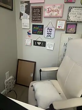 Juicystorm online show from February 2026 03:52:01 PM