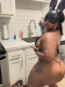 Juicystorm online show from October 2025 07:48:02 PM