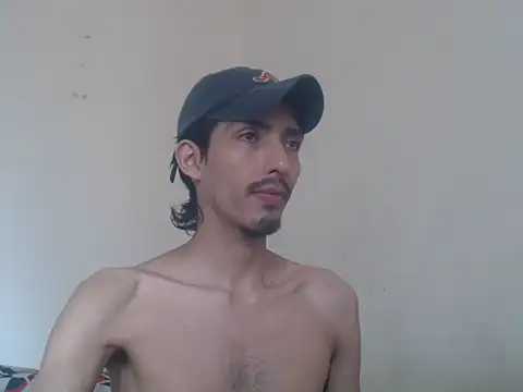 Snapshot of snackontime18 chatting on June 2026 07:01:01 PM snackontime18 online show from June 2026 07:01:01 PM
