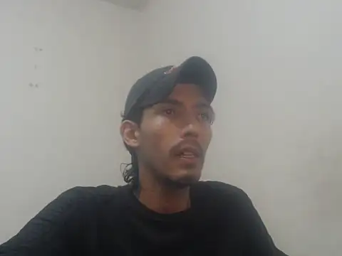 Snapshot of snackontime18 chatting on June 2026 03:07:02 AM snackontime18 online show from June 2026 03:07:02 AM