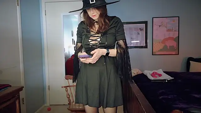 MommyGoddessL online show from October 2025 02:46:01 PM