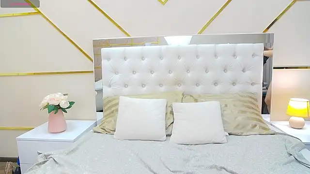 BeatriceAddams online show from March 2026 10:00:02 PM