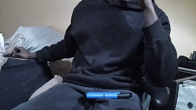 EYEzIAM online show from February 2026 06:41:02 AM