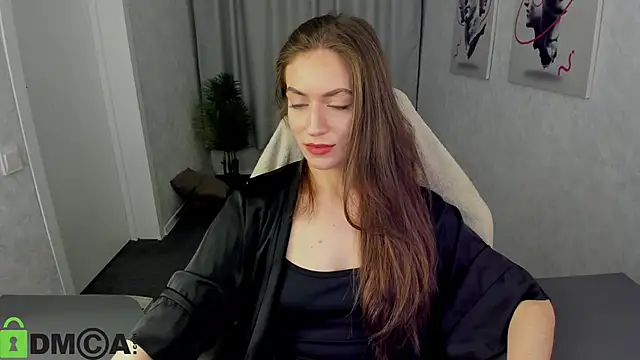 Agnes Wells online show from November 2025 09:46:02 AM