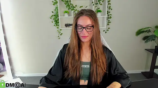 Agnes Wells online show from November 2025 09:24:01 AM