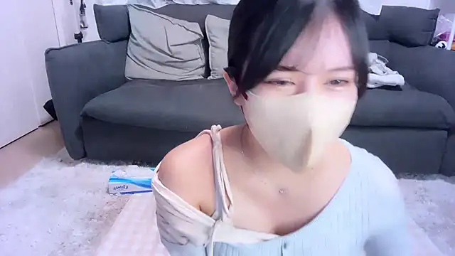 Snapshot of moemilk chatting on November 2025 01:47:01 PM moemilk online show from November 2025 01:47:01 PM