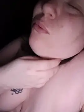 Feuchtekitty92xh online show from March 2026 10:05:02 PM