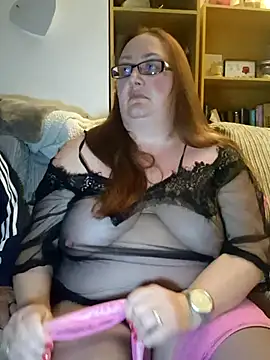 Luscious-LucyXX online show from April 2026 07:53:01 PM