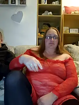 Luscious-LucyXX online show from April 2026 07:38:02 PM